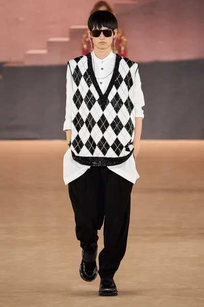 Look 47